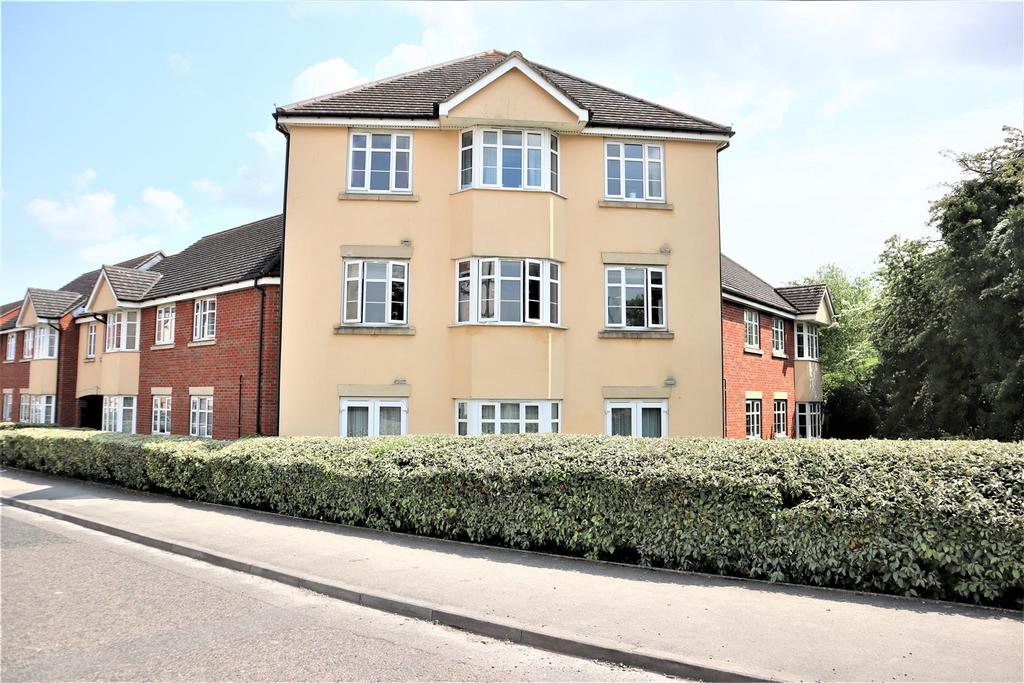 Frenchs Avenue, Dunstable 2 bed flat for sale £194,995