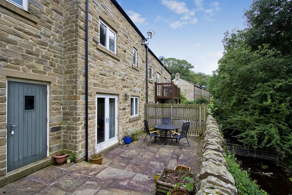 Baynes Way, Embsay, Skipton, BD23 6NG 5 bed townhouse for sale £419,950