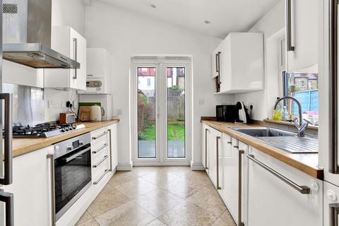 35 Dudley Gardens, London, W13 9LU