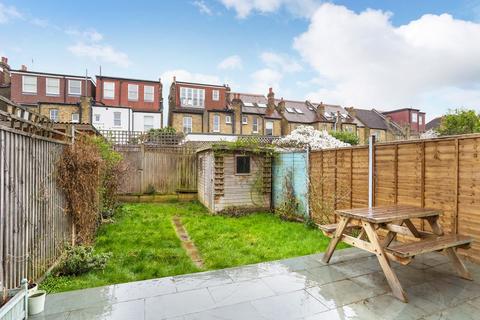 35 Dudley Gardens, London, W13 9LU