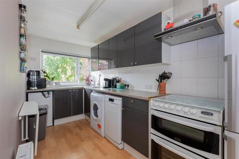 4 Bailey Close, Maidenhead, SL6 7YN