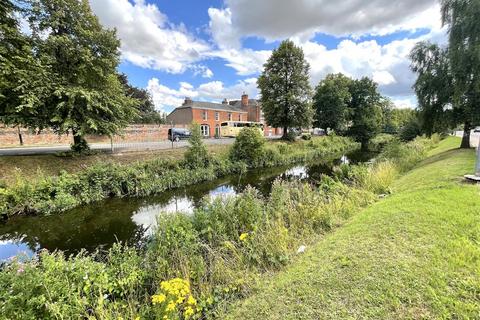 1 bedroom retirement property for sale, Georgian Court, Spalding