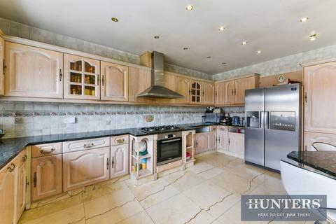 60 Burns Way, Hounslow, TW5 9BA