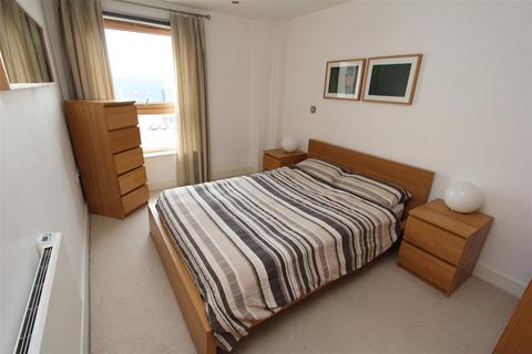 2 bedroom flat for sale, Mackenzie House, Leeds Dock