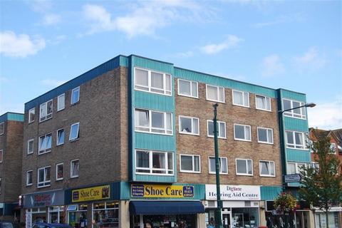 2 bedroom flat for sale, Station Road, New Milton, Hampshire, BH25 6HL