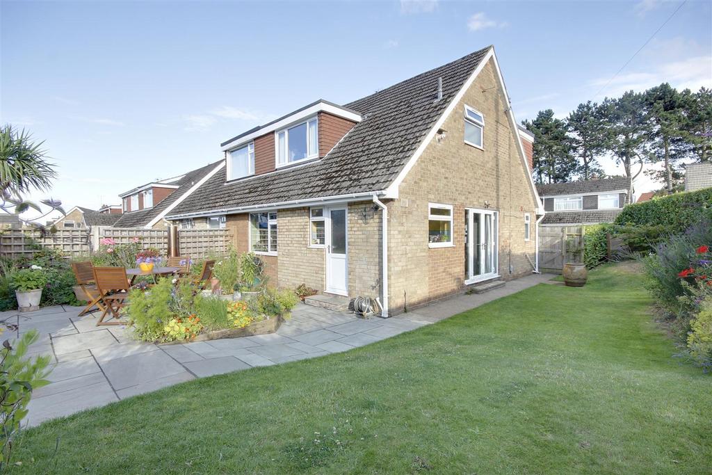 Chantry Way East, Swanland 3 bed semidetached house for sale £250,000