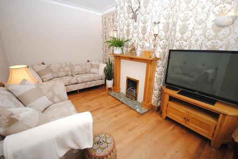 45 Selby Road, Garforth, Leeds, LS25 1LR