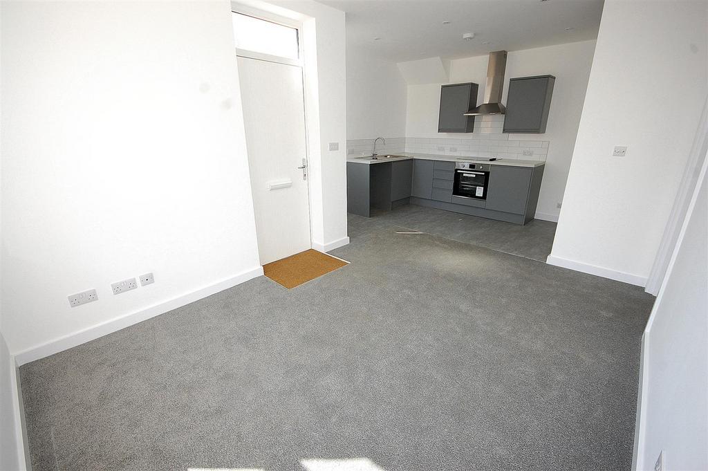Crawford Road, Hatfield 3 bed for sale £450,000