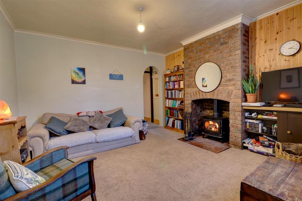 Chancery Lane, Chapel End, Nuneaton 2 bed semidetached house £175,000