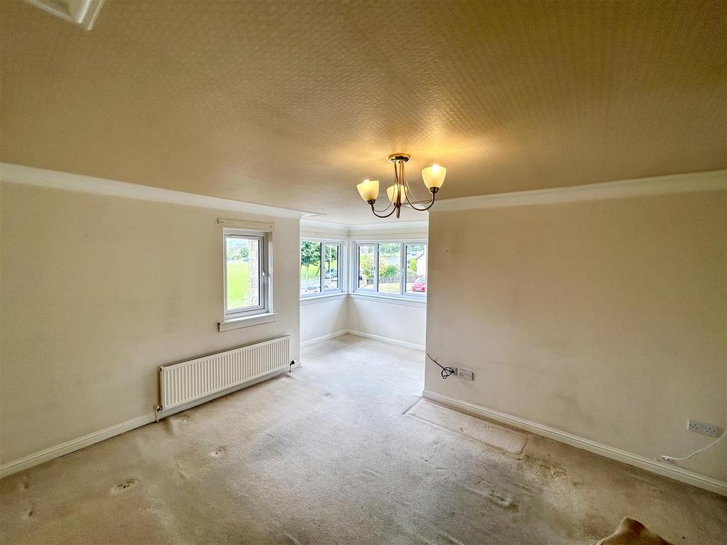 Glen Sannox Drive, Cumbernauld, Glasgow 2 bed flat £127,500