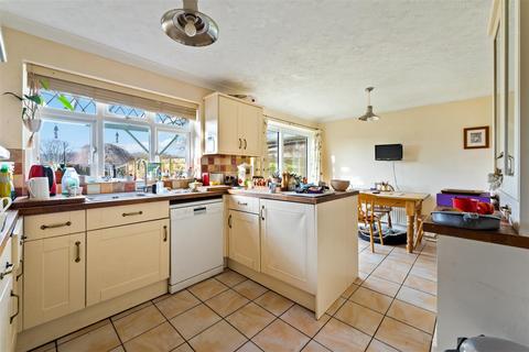 59 Worplesdon Road, Guildford, GU2 9RT