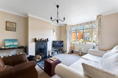 59 Worplesdon Road, Guildford, GU2 9RT