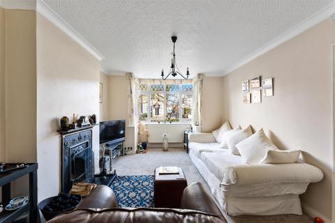 59 Worplesdon Road, Guildford, GU2 9RT