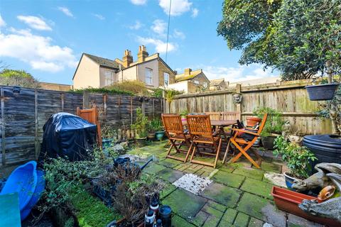 23 Browns Road, Surbiton, KT5 8ST