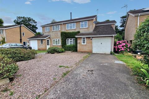 4 bedroom semi-detached house for sale, Lakeside, Newent