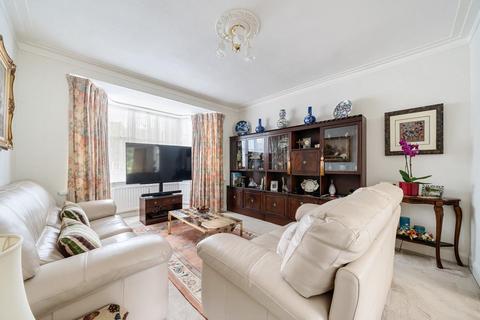 50 Linkside, London, N12 7LG