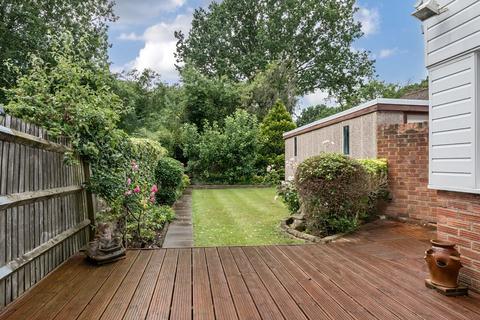 50 Linkside, London, N12 7LG