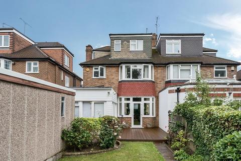 50 Linkside, London, N12 7LG