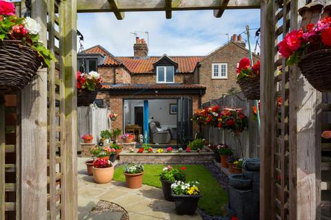 2 bedroom terraced house for sale, Main Street, Wheldrake, York