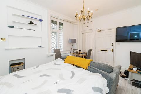 1 bedroom apartment for sale, Castle Malwood Lodge, Minstead, Lyndhurst, SO43