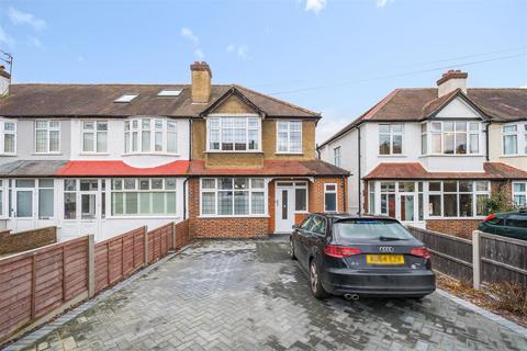 14 Braemar Road, Worcester Park, KT4 8SW