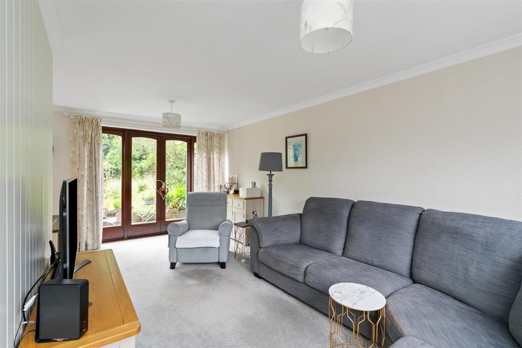 10 Walcot Green-14 lo.jpg