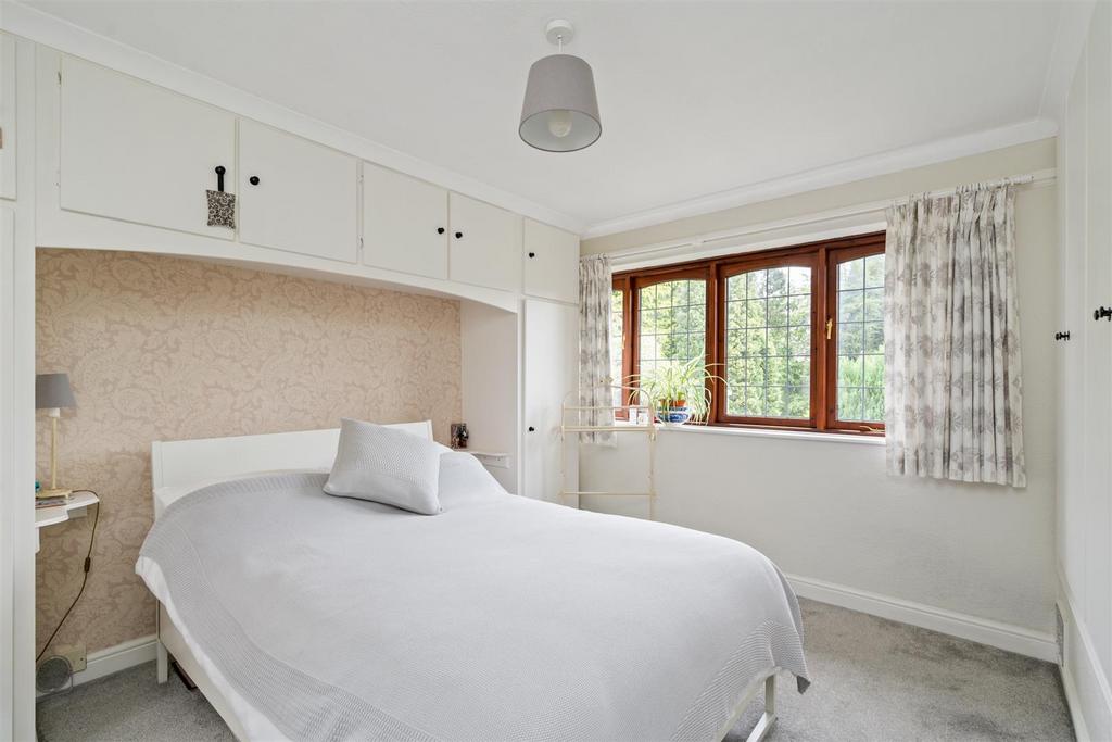 10 Walcot Green-6 lo.jpg