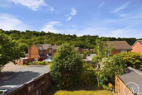 8 Boothroyd Drive, Leeds, LS6 2SA