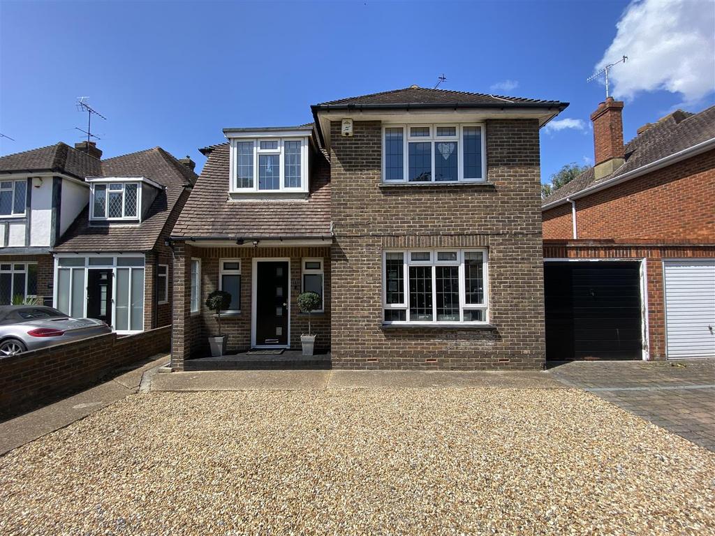The Boulevard, Worthing 3 bed detached house for sale £650,000