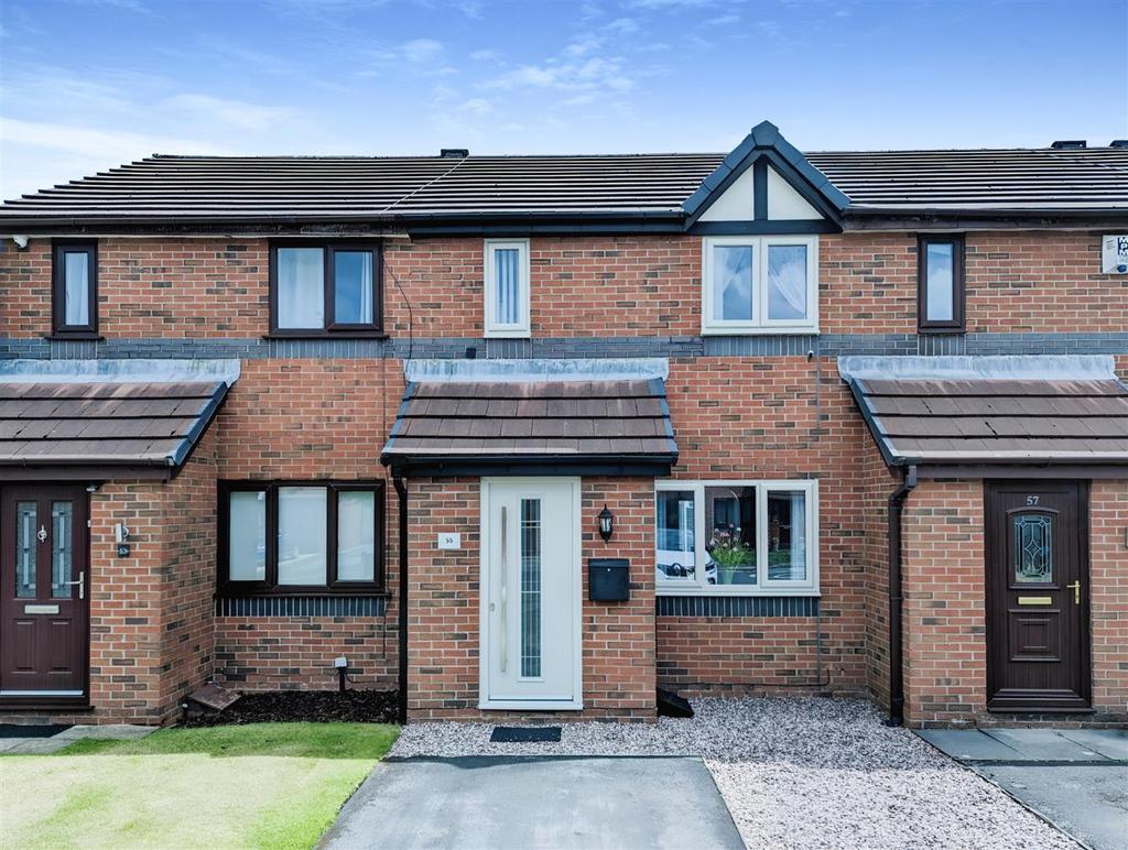 Bexhill Drive, Leigh 2 bed mews £180,000