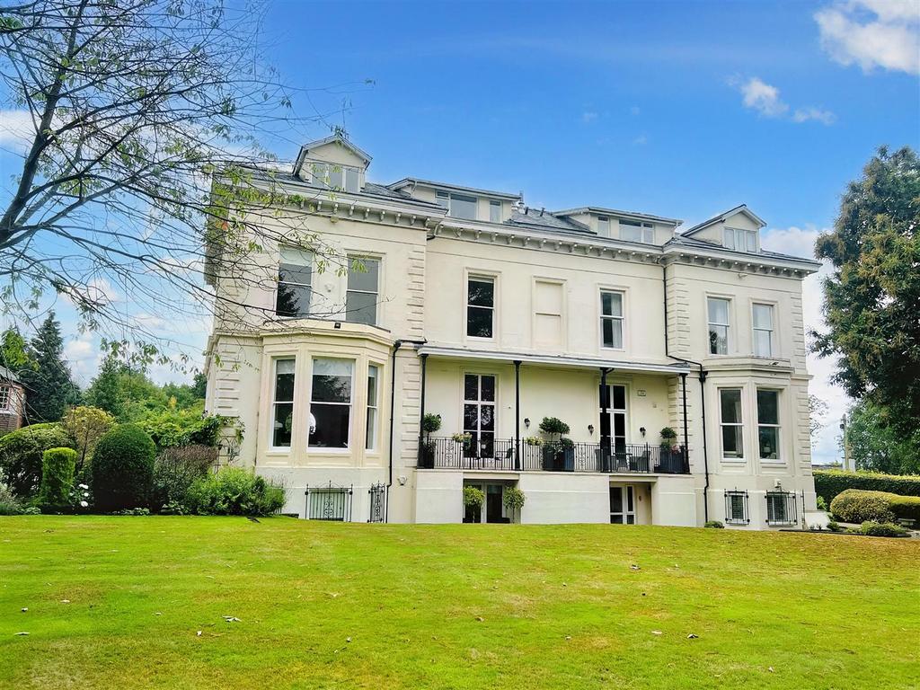 Green Walk, Bowdon, Altrincham 3 bed apartment for sale £610,000