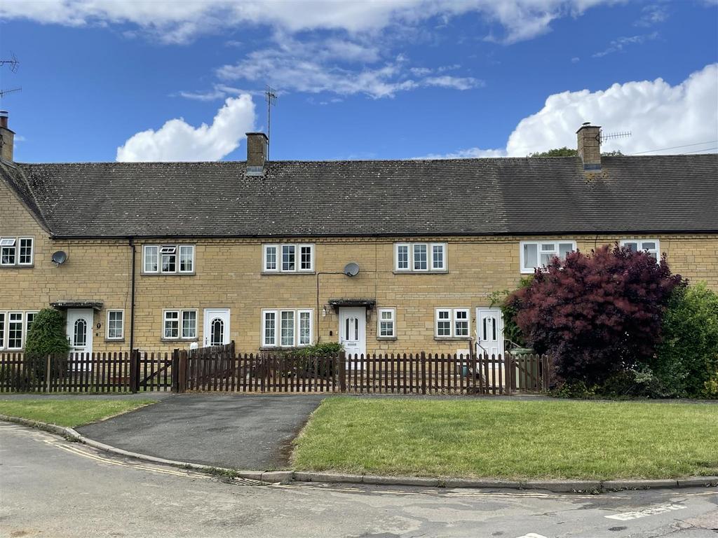 Rye Close, BourtonOnTheWater, Cheltenham 3 bed terraced house for