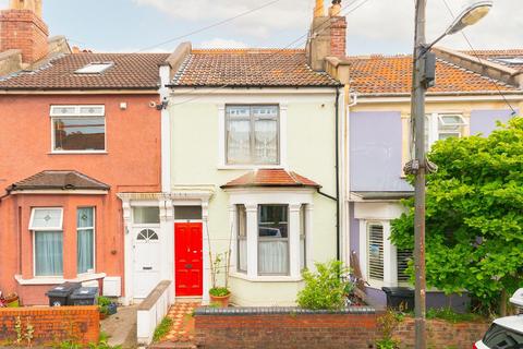 59 Quantock Road, Bristol, BS3 4PQ