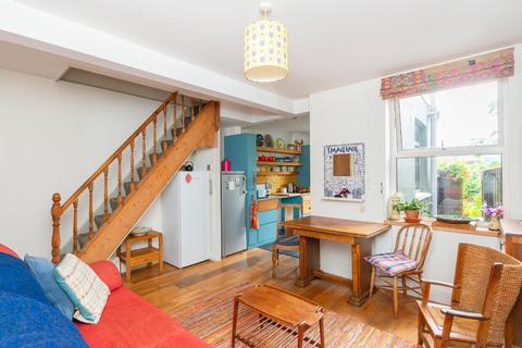 59 Quantock Road, Bristol, BS3 4PQ
