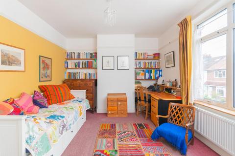 59 Quantock Road, Bristol, BS3 4PQ