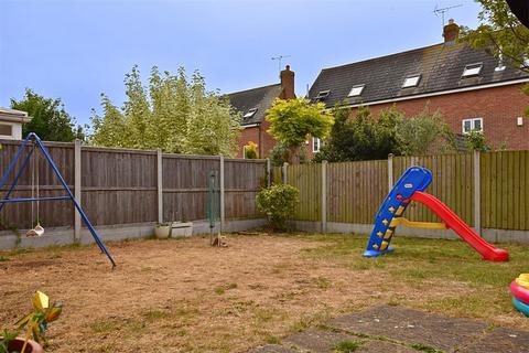42 Shirebourn Vale, South Woodham Ferrers, Chelmsford, CM3 5ZX