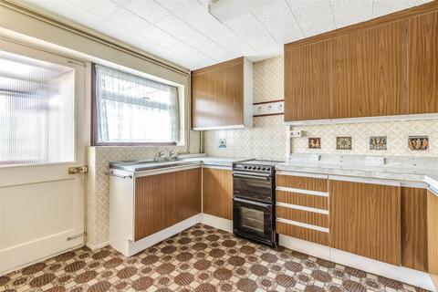 34 Brooke Forest, Fairlands, Guildford, GU3 3JJ