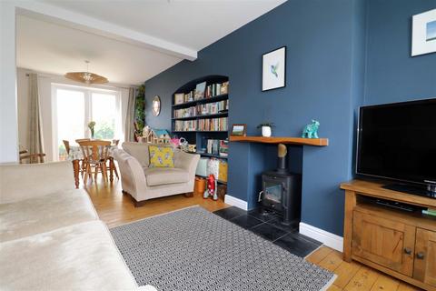 41 Hanworth Road, Warwick, CV34 5DY