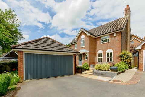 16 Bramble Close, Uppingham, Oakham, LE15 9PH