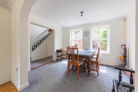 16 Bramble Close, Uppingham, Oakham, LE15 9PH