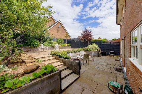 16 Bramble Close, Uppingham, Oakham, LE15 9PH