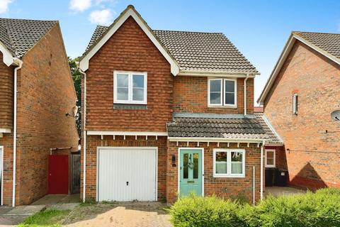 3 bedroom detached house for sale, Haywain Close, Kingsnorth, Ashford