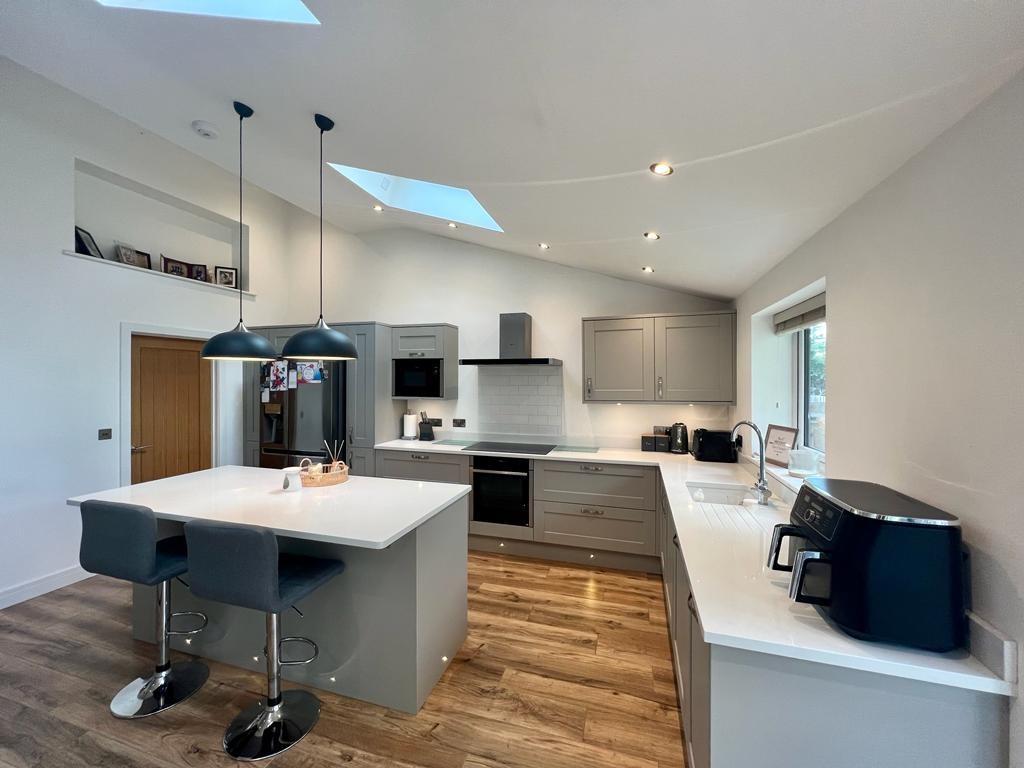 Kitchen 3.jpg