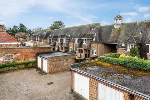 18 Bookham Grove, Great Bookham, Leatherhead, KT23 4NS