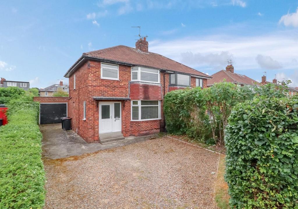 Ash Road, Harrogate 3 bed semidetached house for sale £295,000