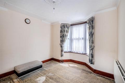 50 Lansdowne Road, London, E17 8QU