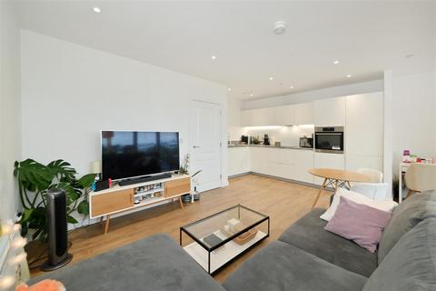 2 bedroom apartment for sale, Lemington Heights, Chorley Court, Poplar, E14
