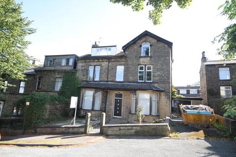11 Rose Mount, Bradford, BD2 4JJ