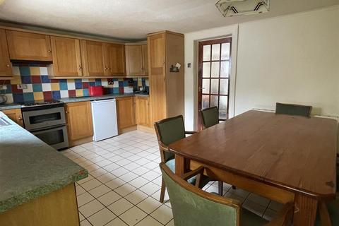 65 Alexandra Road, St Austell, PL25 4QW