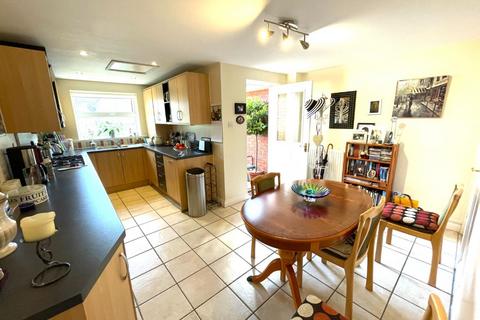 90 Wetherby Way, Stratford-upon-avon, CV37 9LU